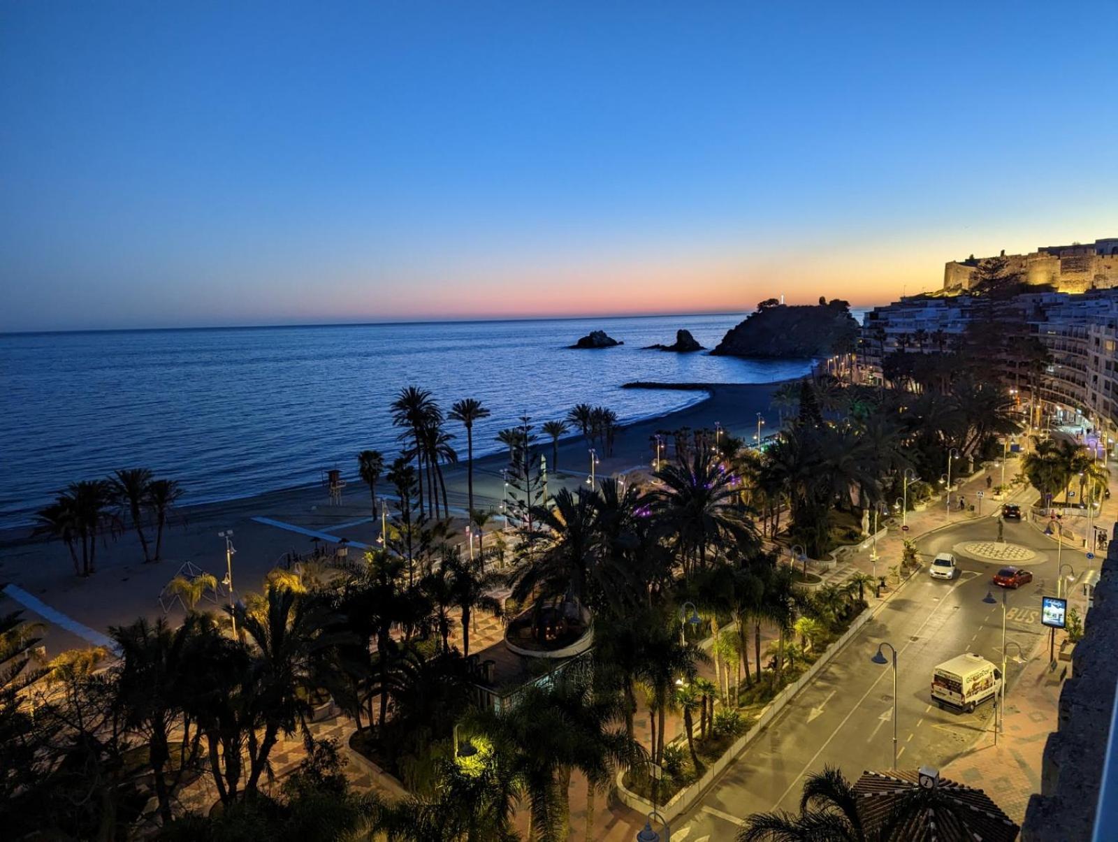 Casa Mare Apartamento En Primera Linea De Playa Almunecar Bagian luar foto
